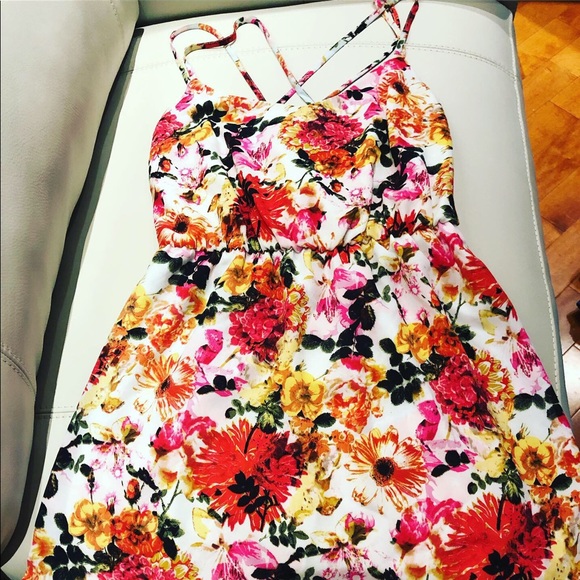 Floral dress - Picture 1 of 2